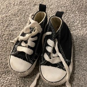Size 3, converse high top crib shoes
